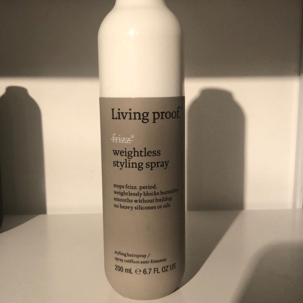 Living Proof weightless styling spray